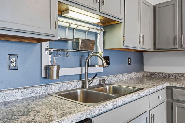 66 9th Street E 1614, Saint Paul, MN 55101