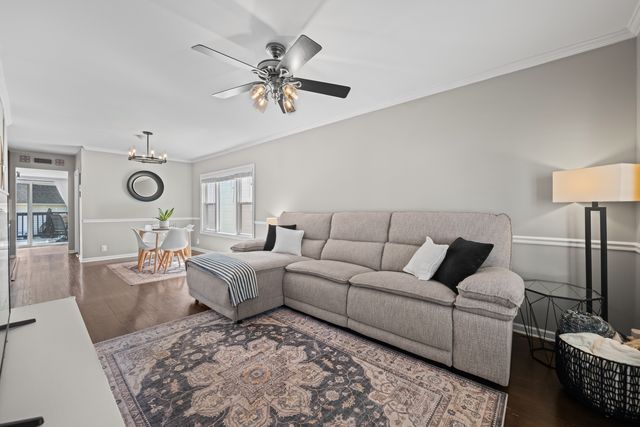 8727 W BELDEN Avenue, River Grove, IL 60171