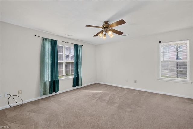 6201 Fieldcrest CT, Suffolk, VA 23435
