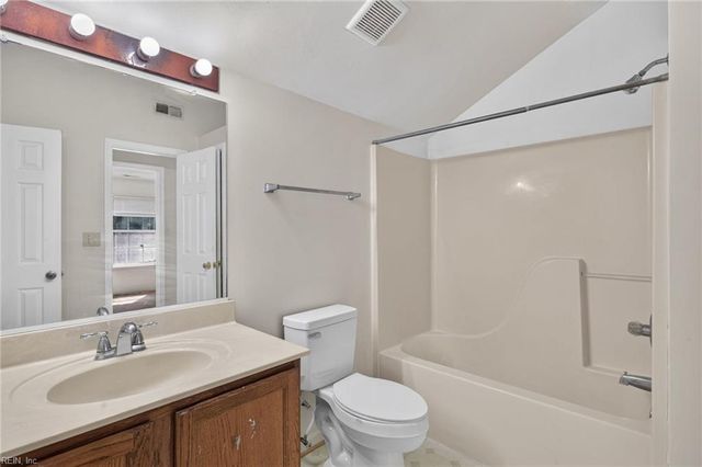 6201 Fieldcrest CT, Suffolk, VA 23435
