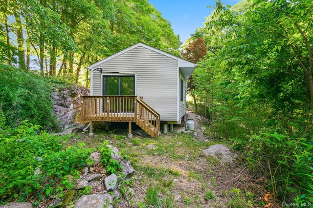 32 Lacona Drive, Patterson, NY 12563