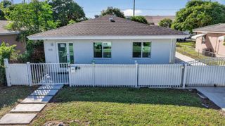 915 S F Street, Lake Worth Beach, FL 33460