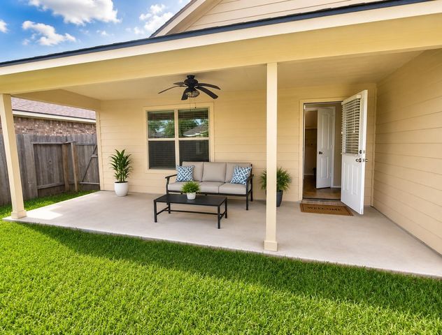 2911 Lincolns Meadow Drive, Spring, TX 77373