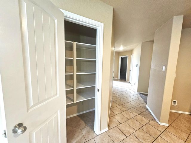 2911 Lincolns Meadow Drive, Spring, TX 77373