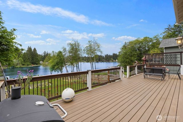 1790 SE Crescent Drive, Shelton, WA 98584