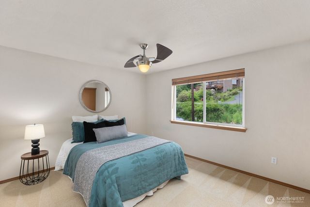 1790 SE Crescent Drive, Shelton, WA 98584
