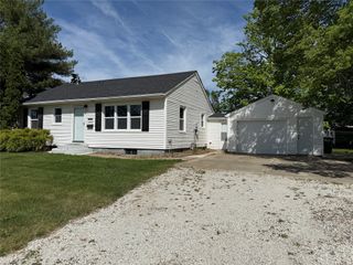 223 N 8th Street, Winterset, IA 50273