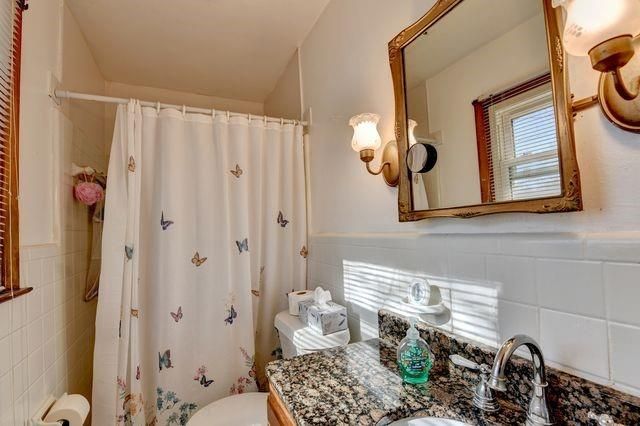 3527 Lakeview Drive, Gainesville, GA 30501