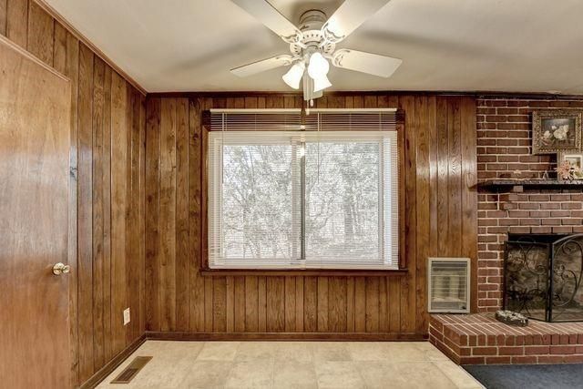 3527 Lakeview Drive, Gainesville, GA 30501