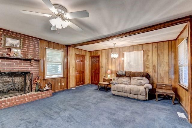 3527 Lakeview Drive, Gainesville, GA 30501