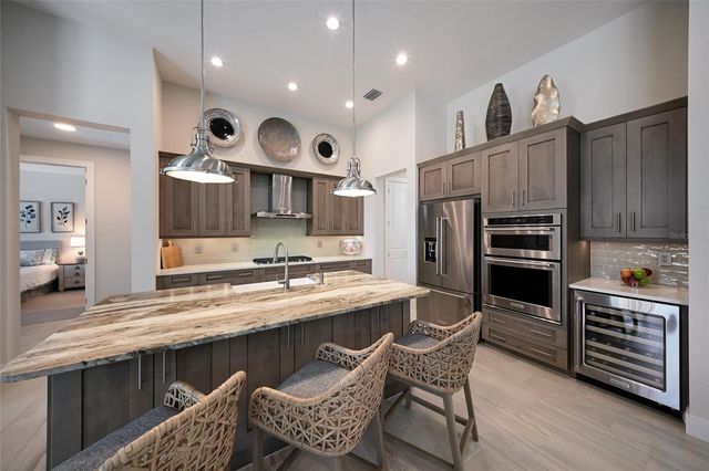 8310 REDONDA LOOP, Lakewood Ranch, FL 34202