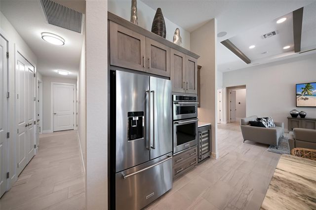 8310 REDONDA LOOP, Lakewood Ranch, FL 34202