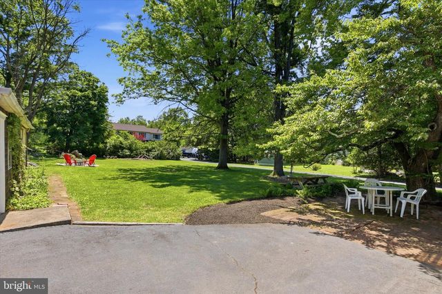 2339 E VINE ST, Hatfield, PA 19440