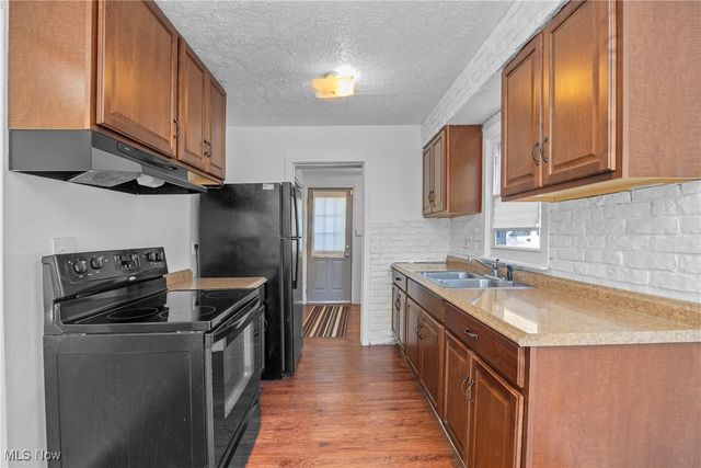 637 Reublin Court, Elyria, OH 44035