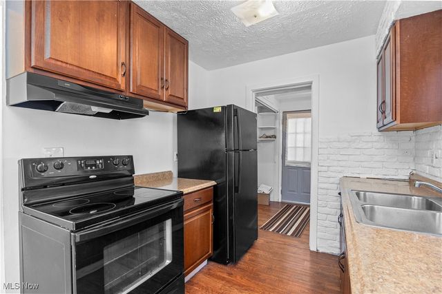 637 Reublin Court, Elyria, OH 44035