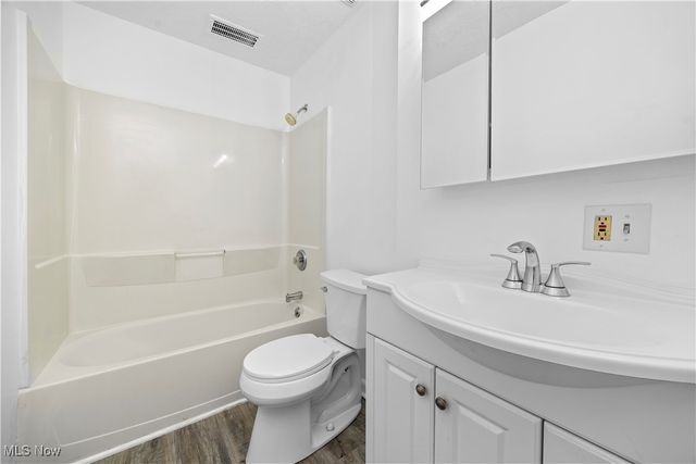 637 Reublin Court, Elyria, OH 44035