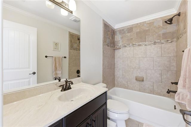 5708 Avalon Commons Way, Clermont, GA 30527