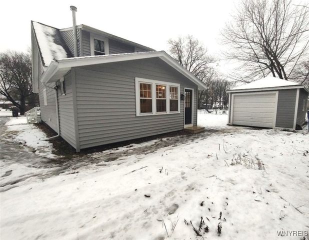 9500 Southwood Drive, Evans, NY 14006