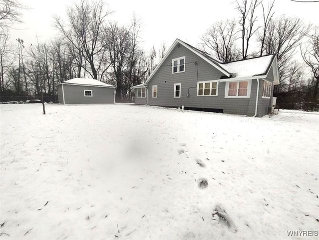 9500 Southwood Drive, Evans, NY 14006