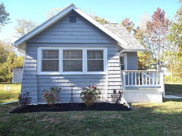 9500 Southwood Drive, Evans, NY 14006