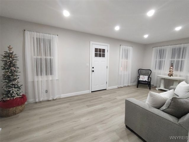 9500 Southwood Drive, Evans, NY 14006