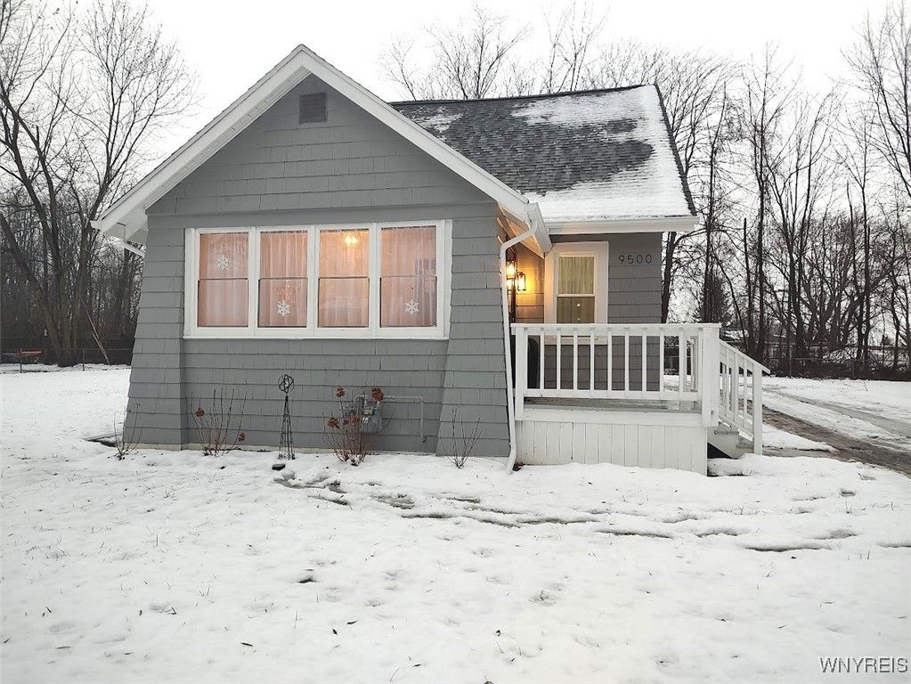 9500 Southwood Drive, Evans, NY 14006