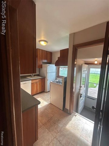 3184 20th Street, Wyandotte, MI 48192