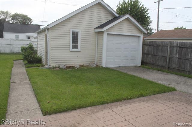 3184 20th Street, Wyandotte, MI 48192