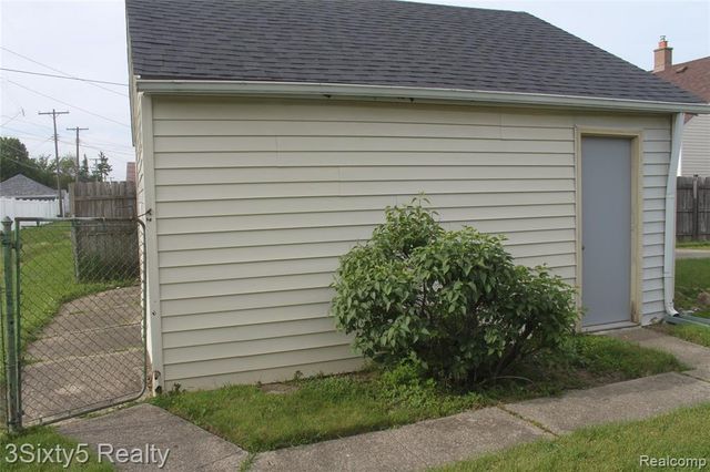 3184 20th Street, Wyandotte, MI 48192