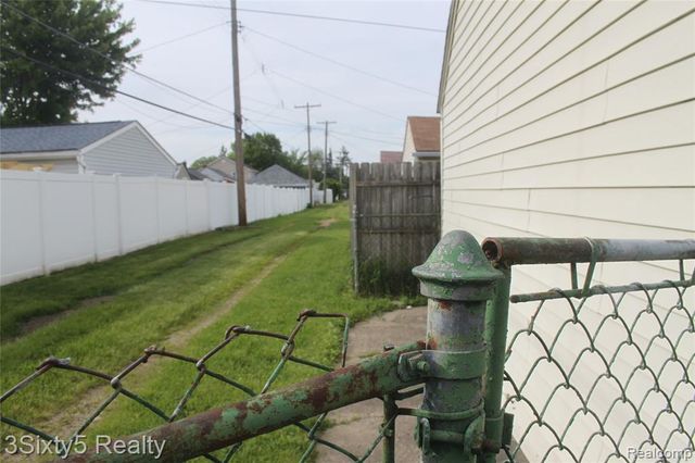 3184 20th Street, Wyandotte, MI 48192