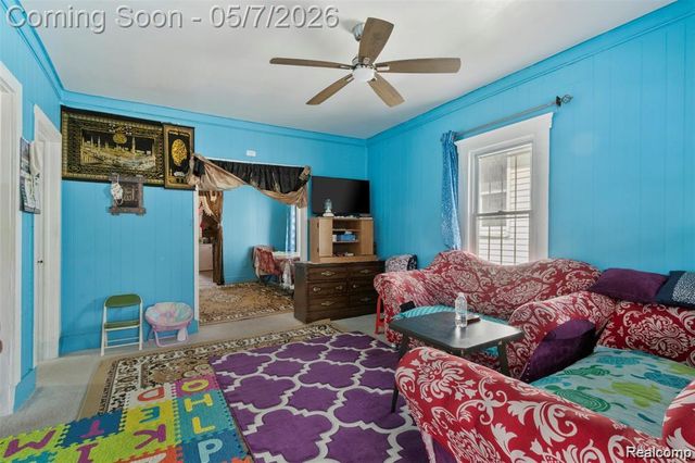 5151 Yemans Street, Hamtramck, MI 48212