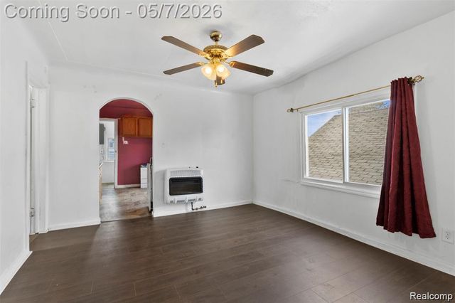 5151 Yemans Street, Hamtramck, MI 48212
