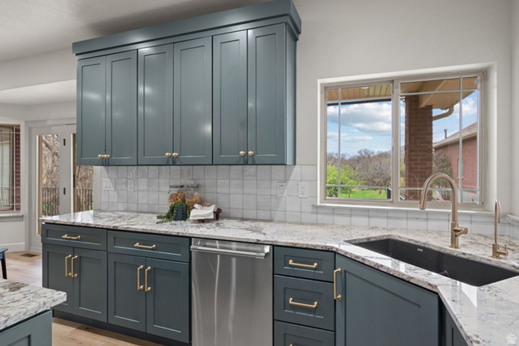 Image 11 of property listing at 184 S PFEIFFERHORN DR, Alpine, UT 84004