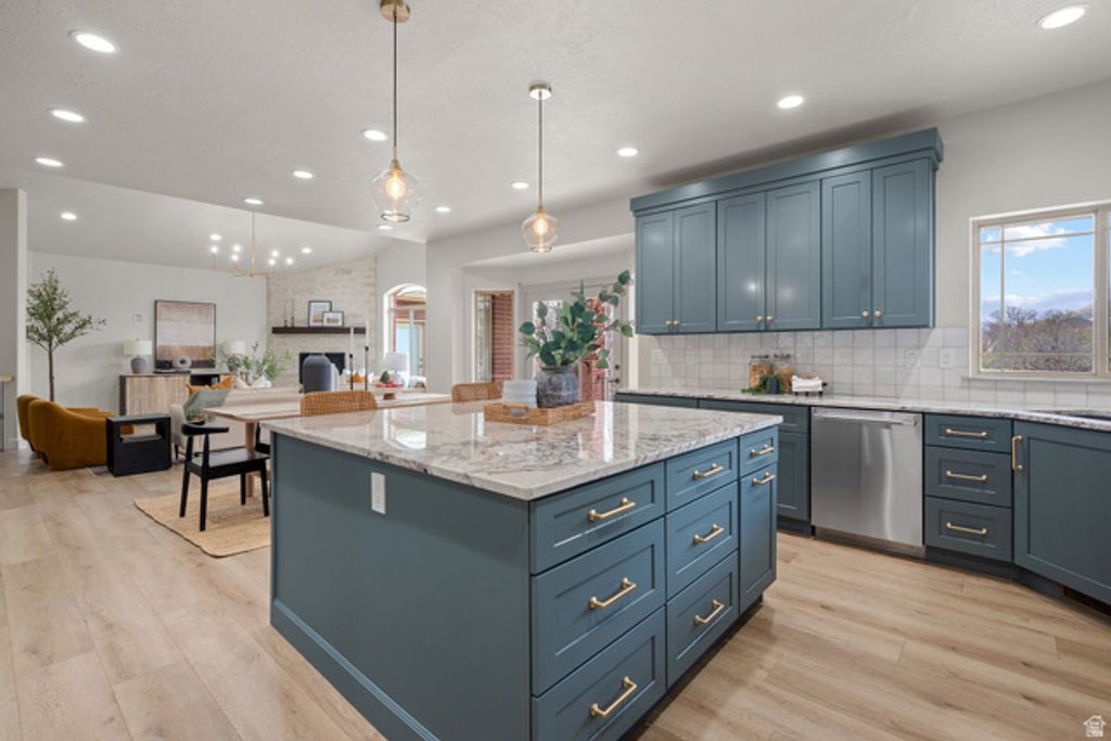 Image 13 of property listing at 184 S PFEIFFERHORN DR, Alpine, UT 84004