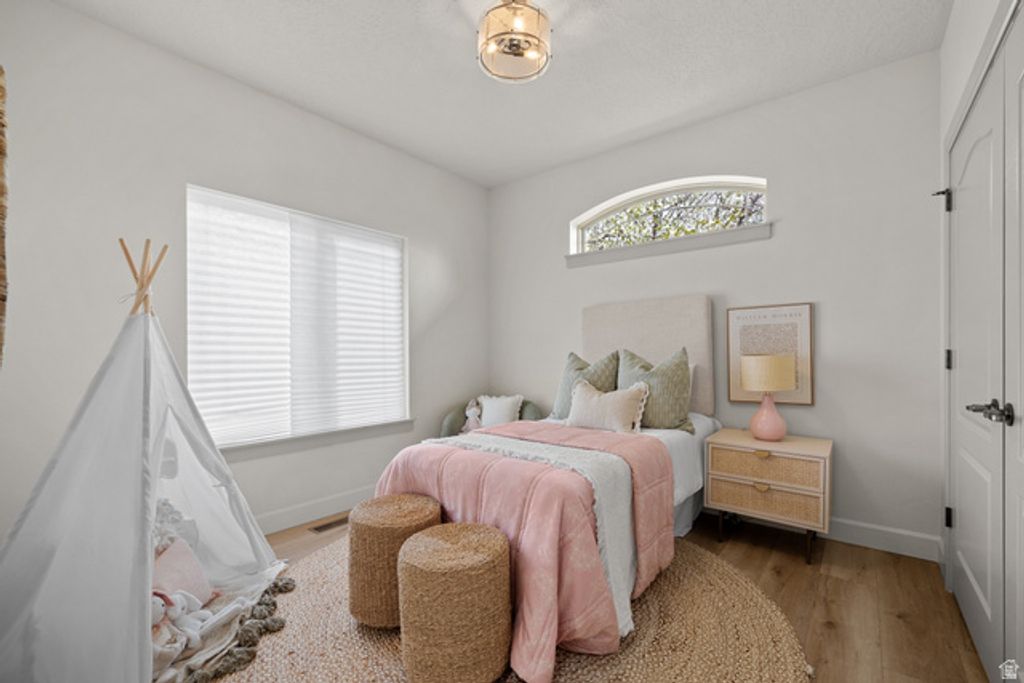 Image 22 of property listing at 184 S PFEIFFERHORN DR, Alpine, UT 84004