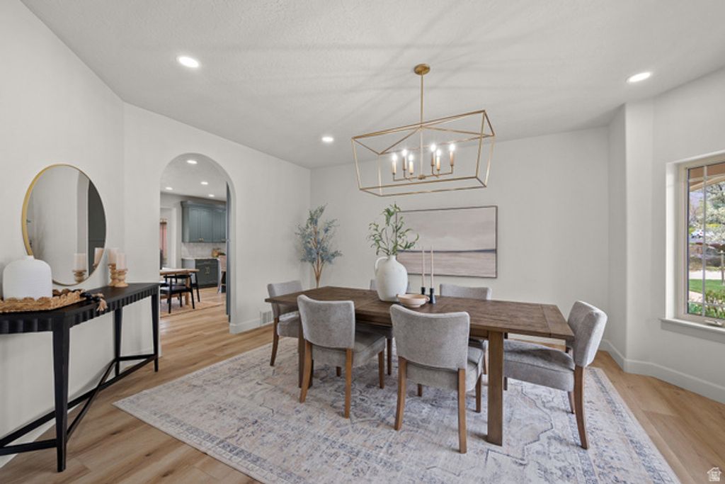 Image 5 of property listing at 184 S PFEIFFERHORN DR, Alpine, UT 84004