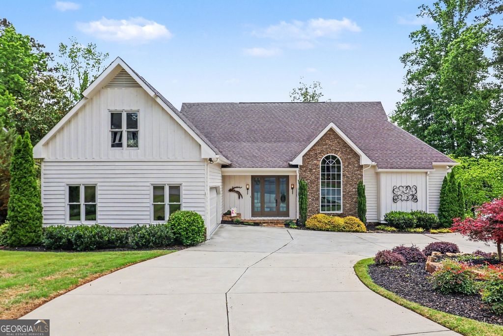 8895 Willowbrae Lane, Roswell, GA 30076