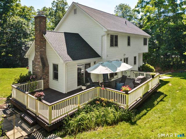 151 Lantern Park Lane South, Southbury, CT 06488