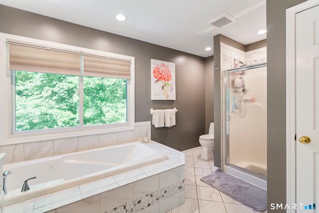 151 Lantern Park Lane South, Southbury, CT 06488