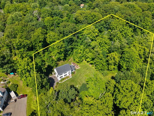 151 Lantern Park Lane South, Southbury, CT 06488
