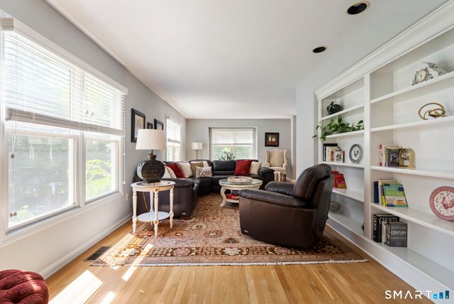 151 Lantern Park Lane South, Southbury, CT 06488