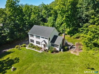 151 Lantern Park Lane South, Southbury, CT 06488