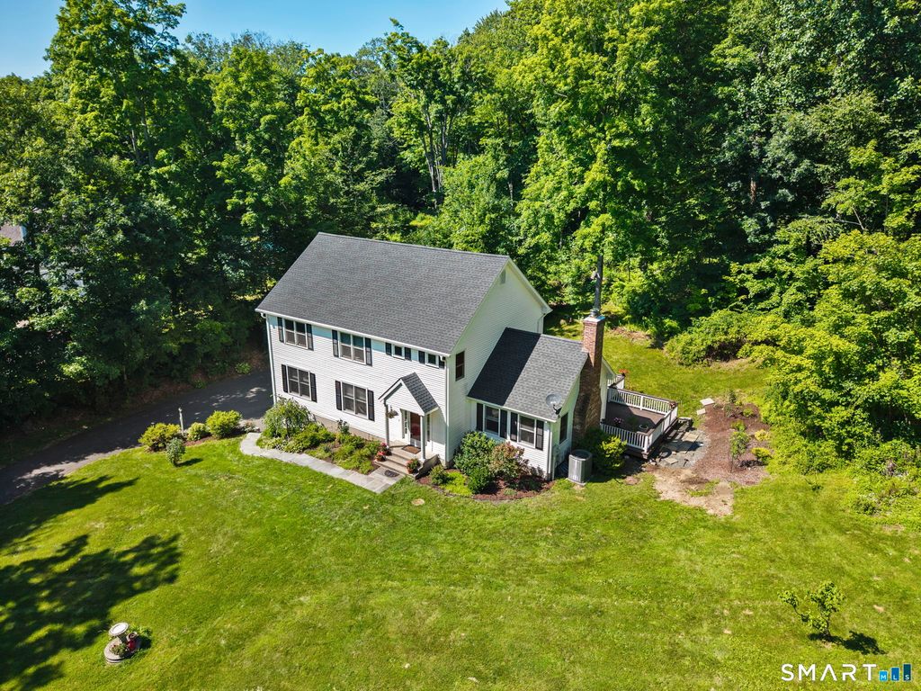 151 Lantern Park Lane South, Southbury, CT 06488