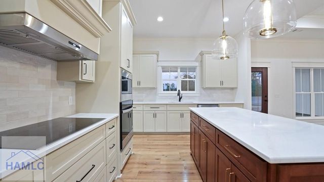 112 Foxwood Drive, Odum, GA 31555