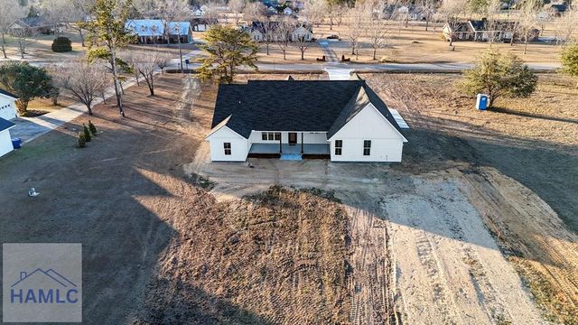 112 Foxwood Drive, Odum, GA 31555