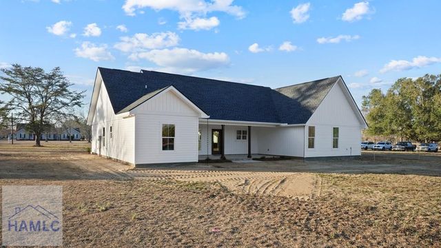 112 Foxwood Drive, Odum, GA 31555