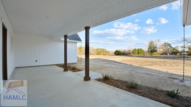 112 Foxwood Drive, Odum, GA 31555