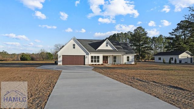 112 Foxwood Drive, Odum, GA 31555