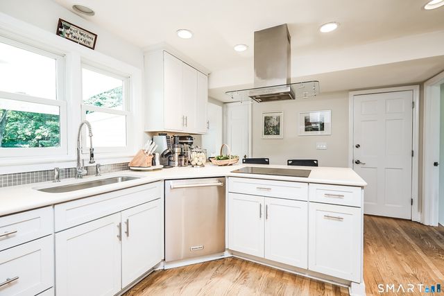 188 Compo Road South, Westport, CT 06880