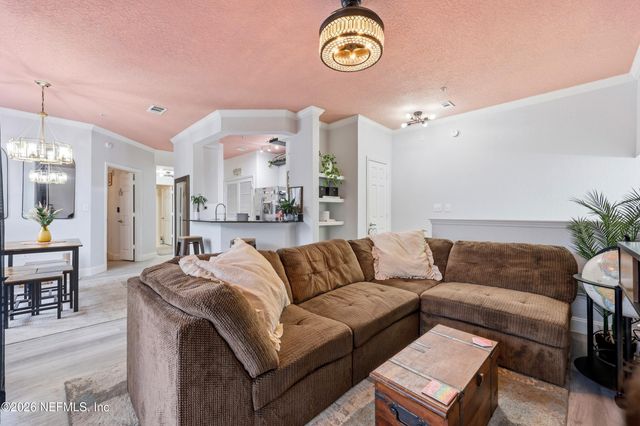 8539 GATE Parkway W 629, Jacksonville, FL 32216